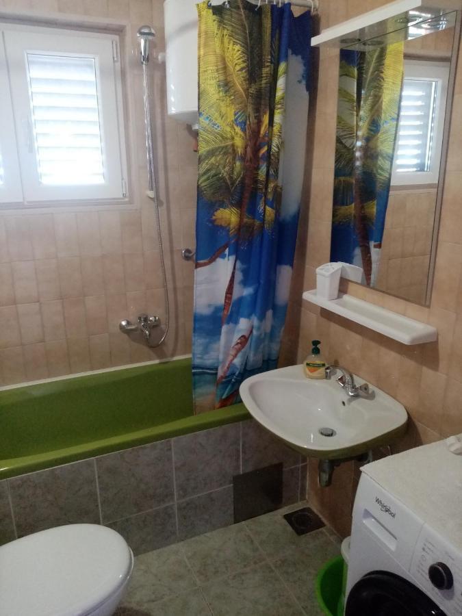 Apartments With A Parking Space Mavarstica, Ciovo - 12435 โตรกีร์ ภายนอก รูปภาพ